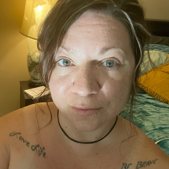 Meet your Posher, Megan - Picture 1 of 1